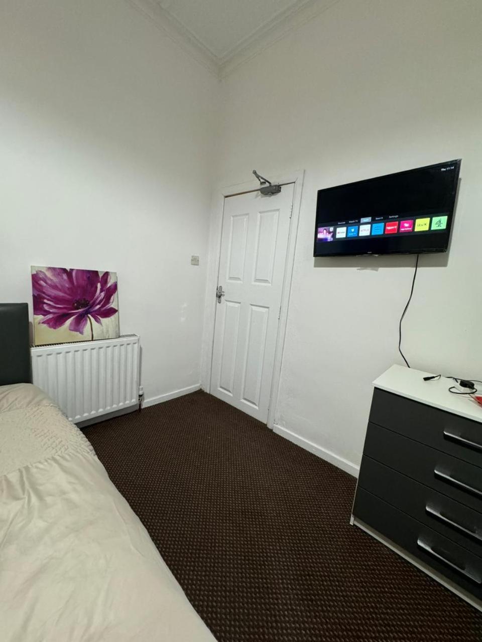 Nice Ensuite Near Cricket Ground Nottingham Buitenkant foto